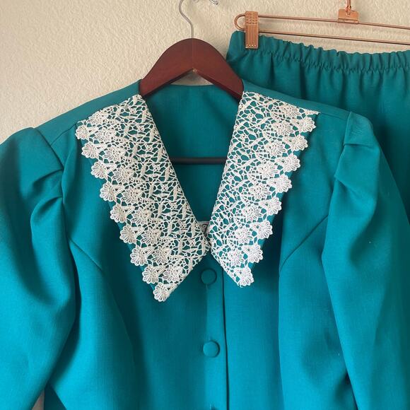 Vintage 80s Teal Two Piece Set Lace Collar Blouse & Skirt Size Medium - Picture 2 of 9